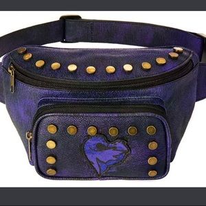 Disney Descendants Mal purple hip sack